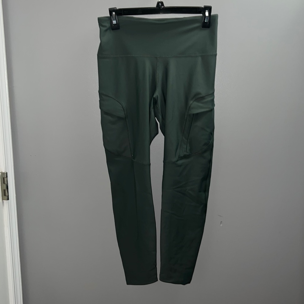 Athletic leggings
